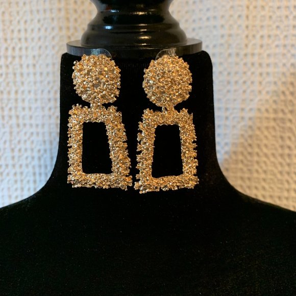 Designer Styled Hammered Shimmer Earrings - Picture 6 of 15